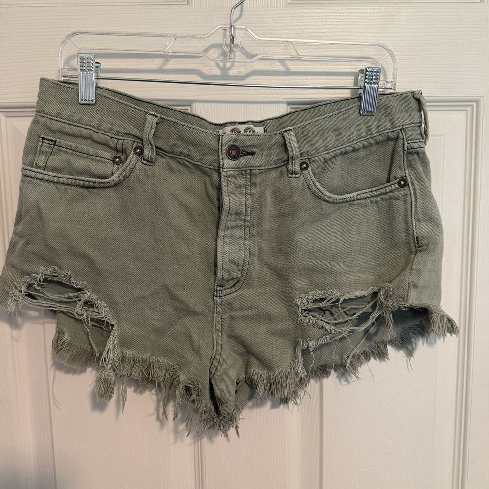 We The Free People Shorts Loving Good Vibrations Sage Green Distressed Torn 29